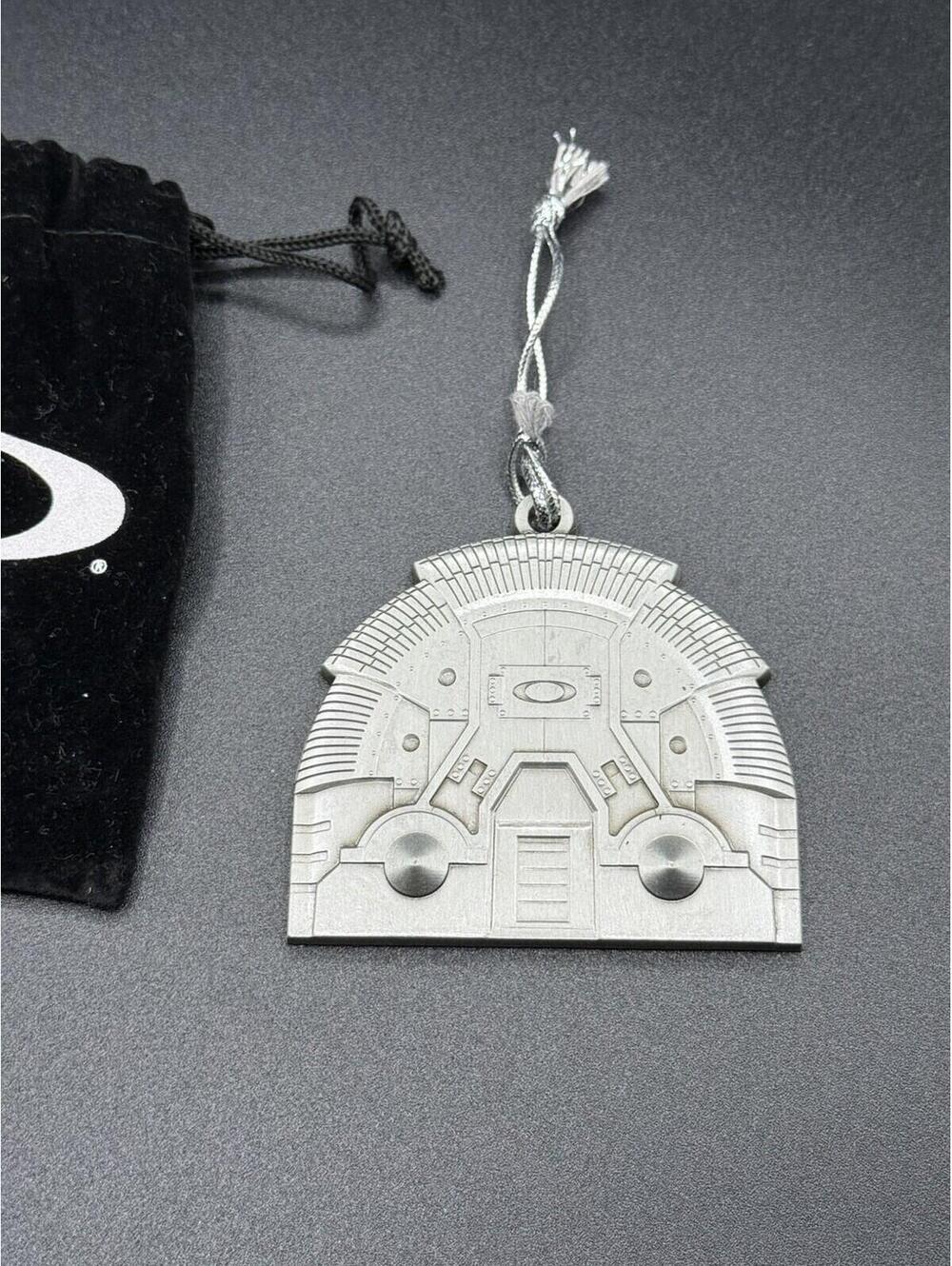 Oakley Bunker Ornament Serial 1952